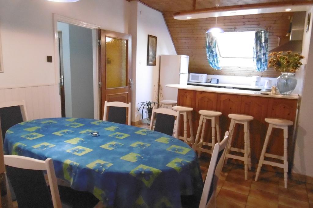 Panorama Vendeghaz Apartment Balatonszepezd Bilik gambar