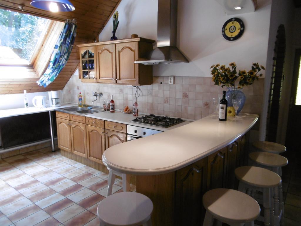 Panorama Vendeghaz Apartment Balatonszepezd Bilik gambar