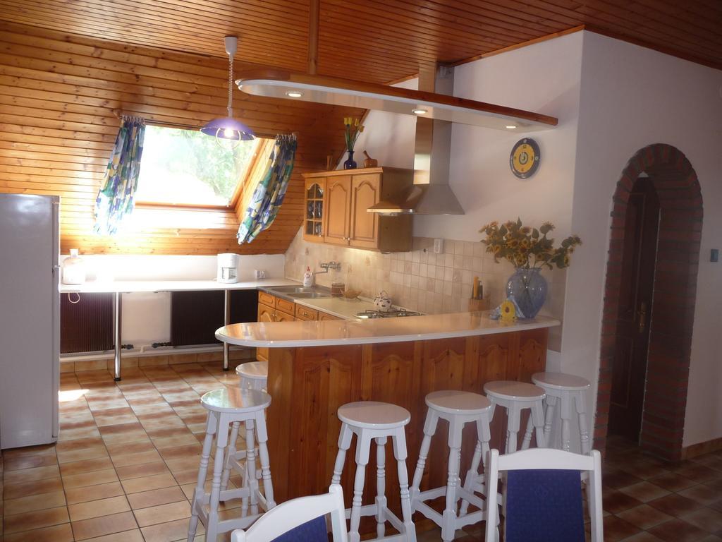 Panorama Vendeghaz Apartment Balatonszepezd Bilik gambar